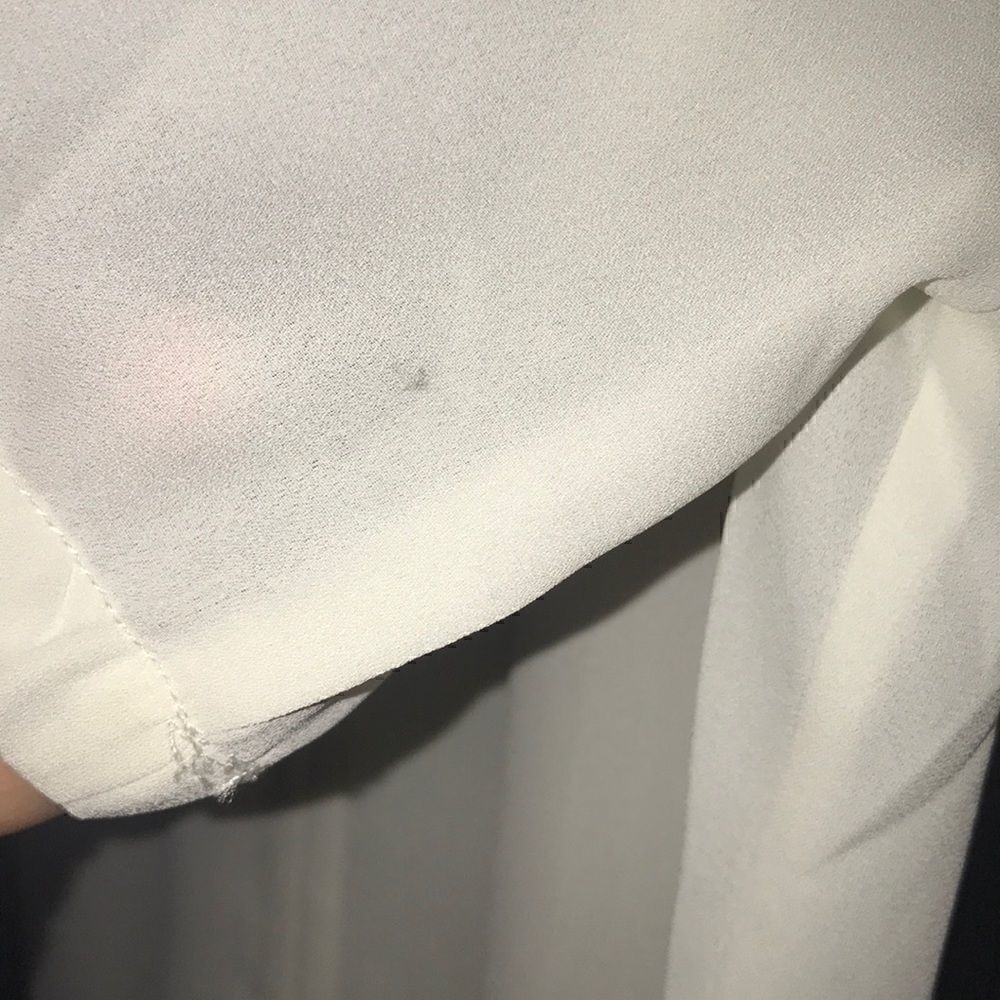 olivaceous ivory top size large - Picture 3 of 4